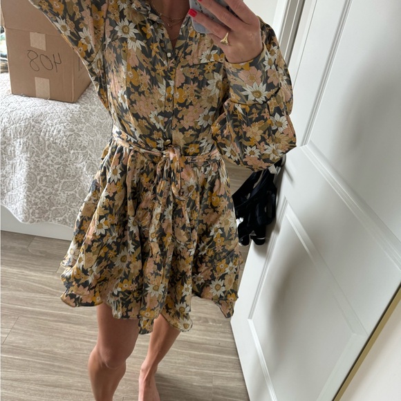 Vici Yellow and Black Floral Long Sleeve Dress - Picture 3 of 7